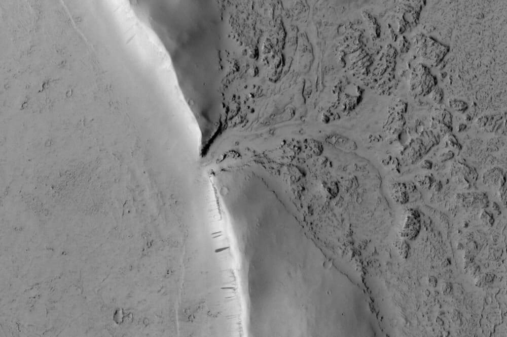Bolygós rövidhírek: ősi láva a Marson